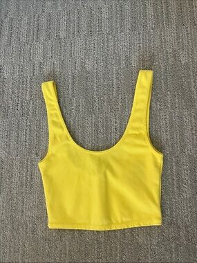 Aritzia Sunny Yellow Scoop Cropped Tank